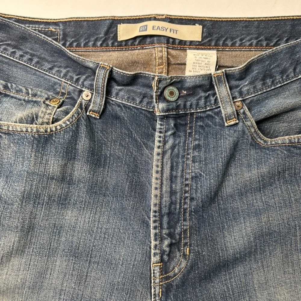 Gap Mens Easy Fit Jeans Blue 34x30 Straight Leg Medium Wash Faded Denim